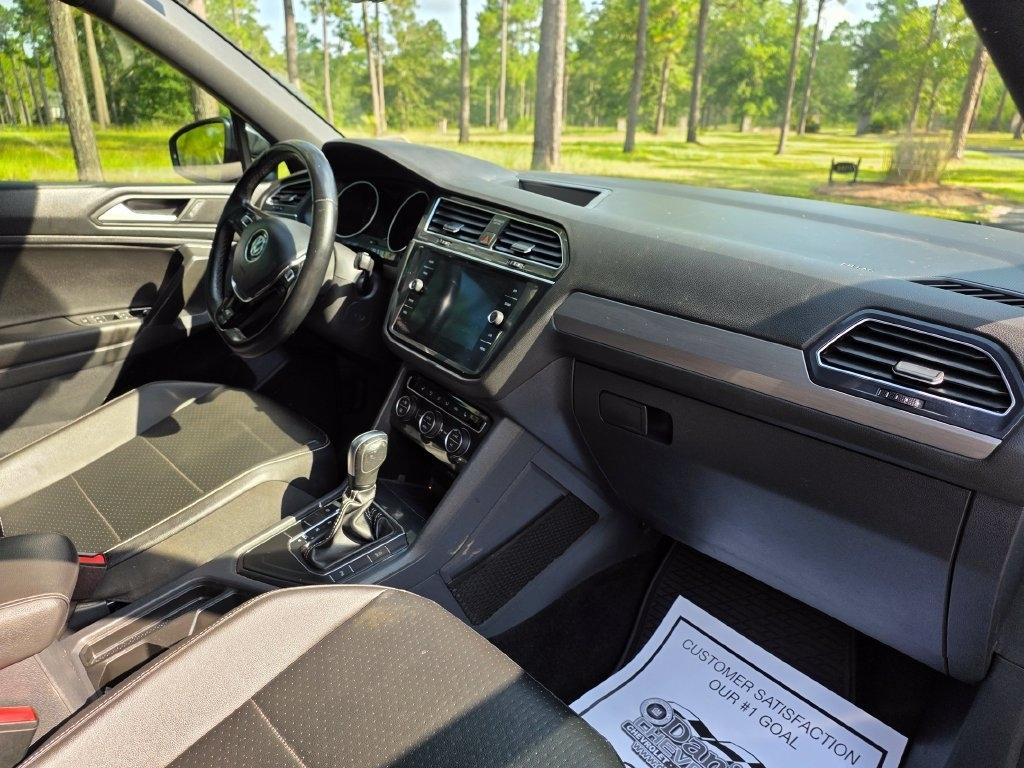 Volkswagen Tiguan 2.0T SE R-Line Black FWD 2021