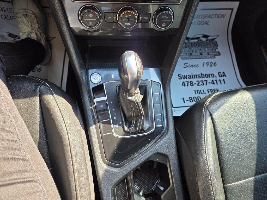 Volkswagen Tiguan 2.0T SE R-Line Black FWD 2021