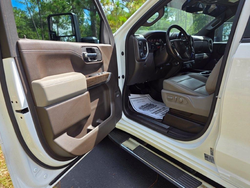 Chevrolet Silverado 1500 LTD 4WD Crew Cab 147" RST 2022