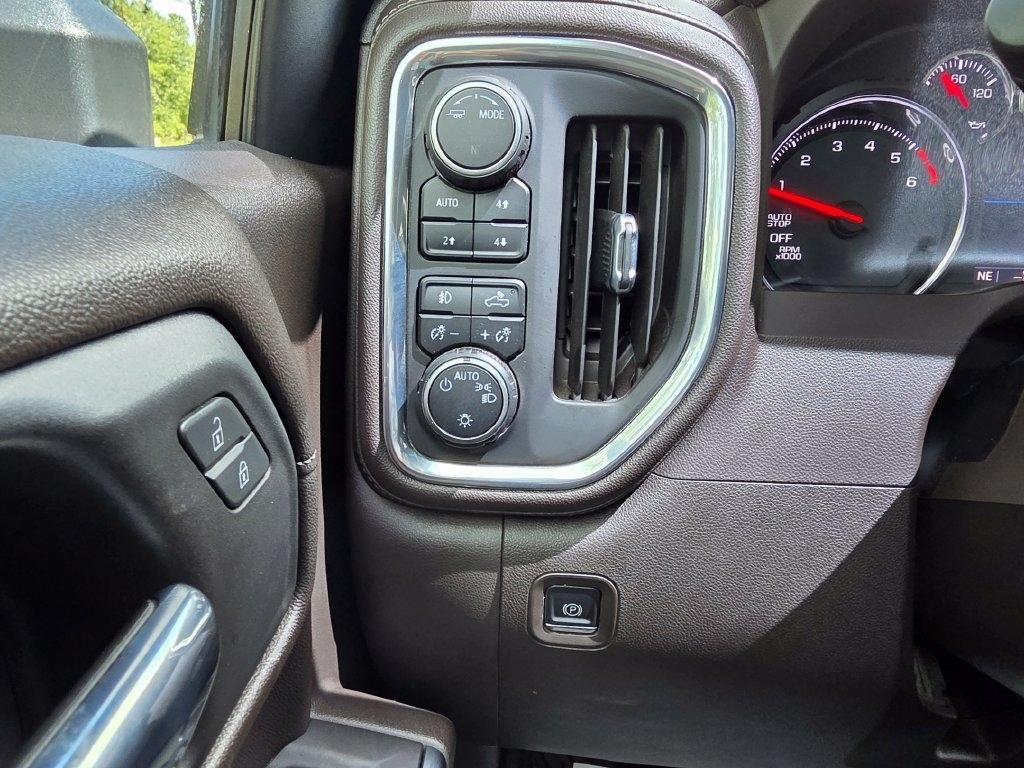 Chevrolet Silverado 1500 LTD 4WD Crew Cab 147" RST 2022