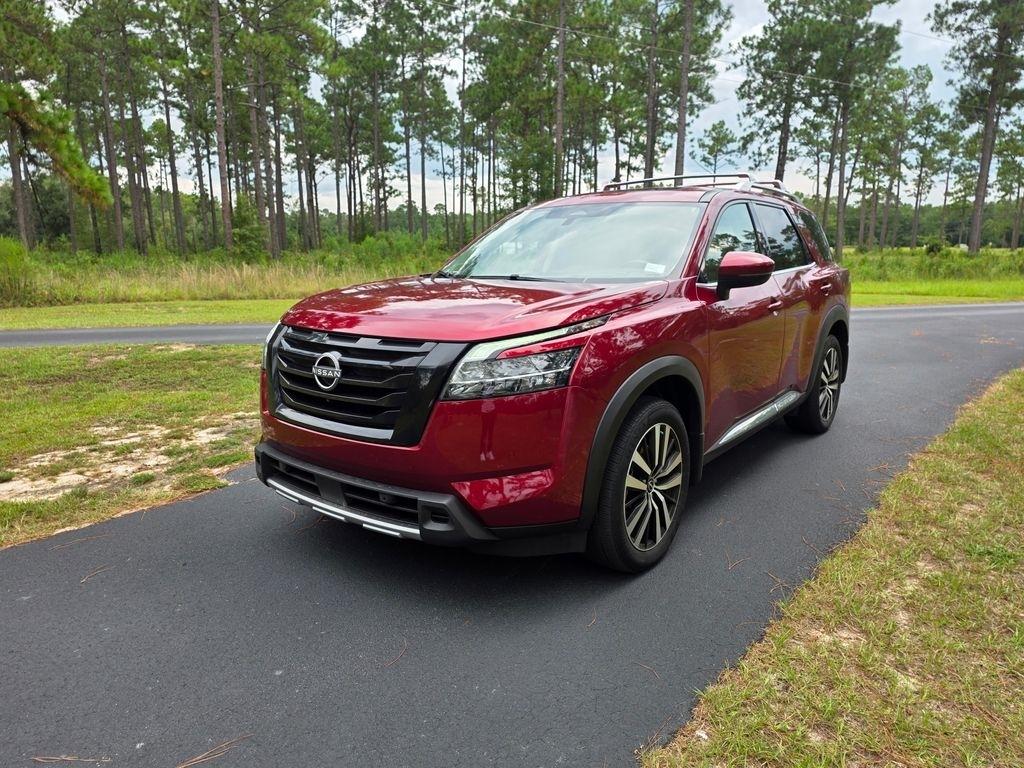 Nissan Pathfinder Platinum 2WD 2024