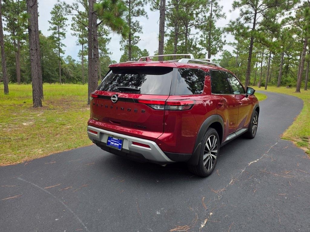 Nissan Pathfinder Platinum 2WD 2024