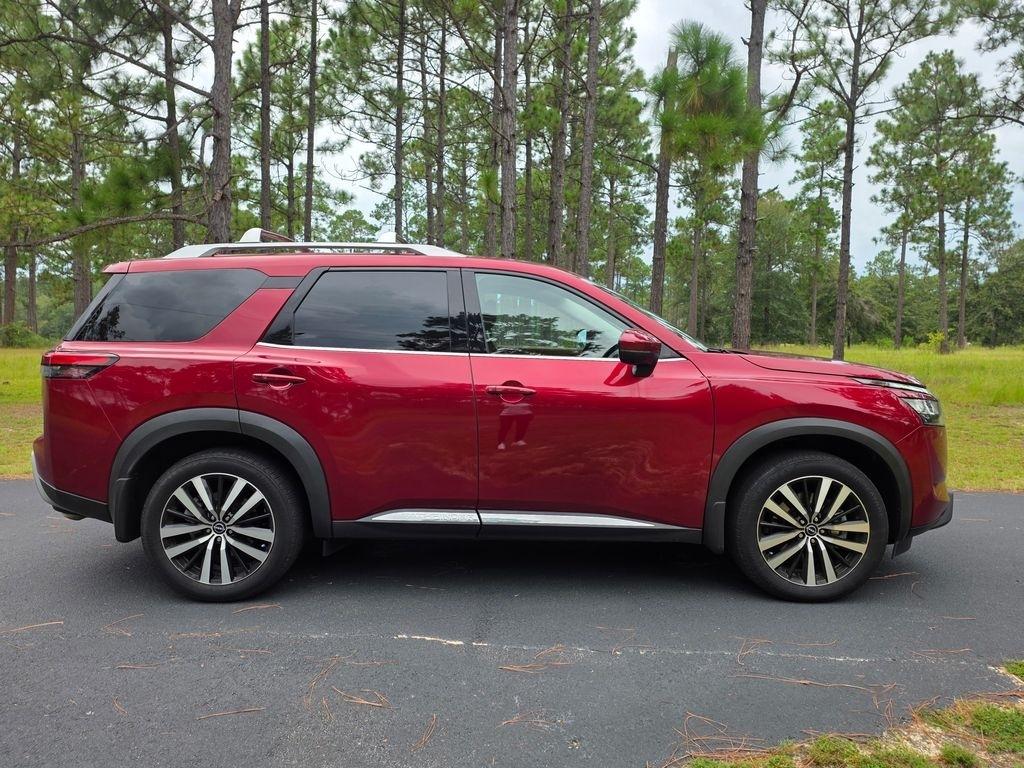 Nissan Pathfinder Platinum 2WD 2024