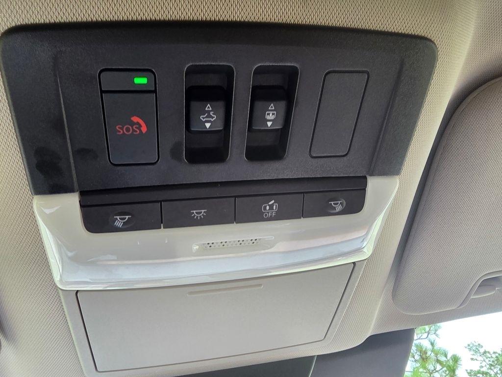 Nissan Pathfinder Platinum 2WD 2024
