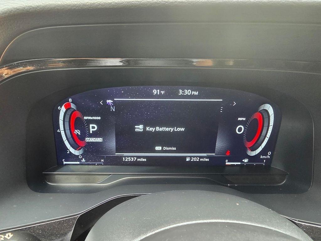 Nissan Pathfinder Platinum 2WD 2024
