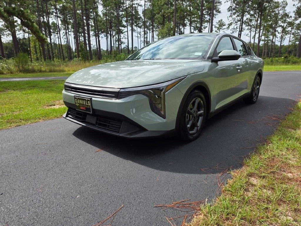 Kia K4 LXS FWD 2025