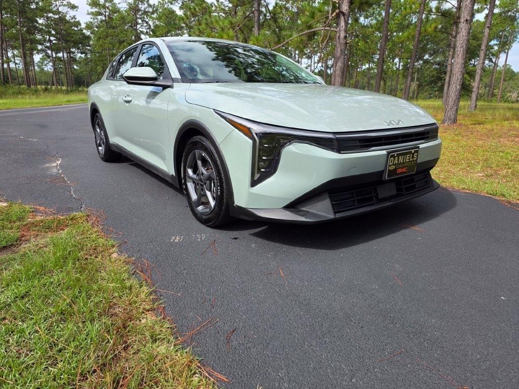 Kia K4 LXS FWD 2025
