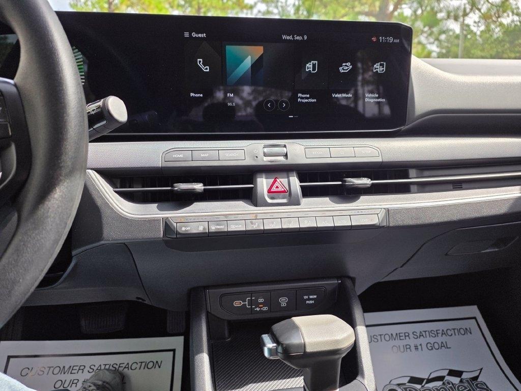 Kia K4 LXS FWD 2025