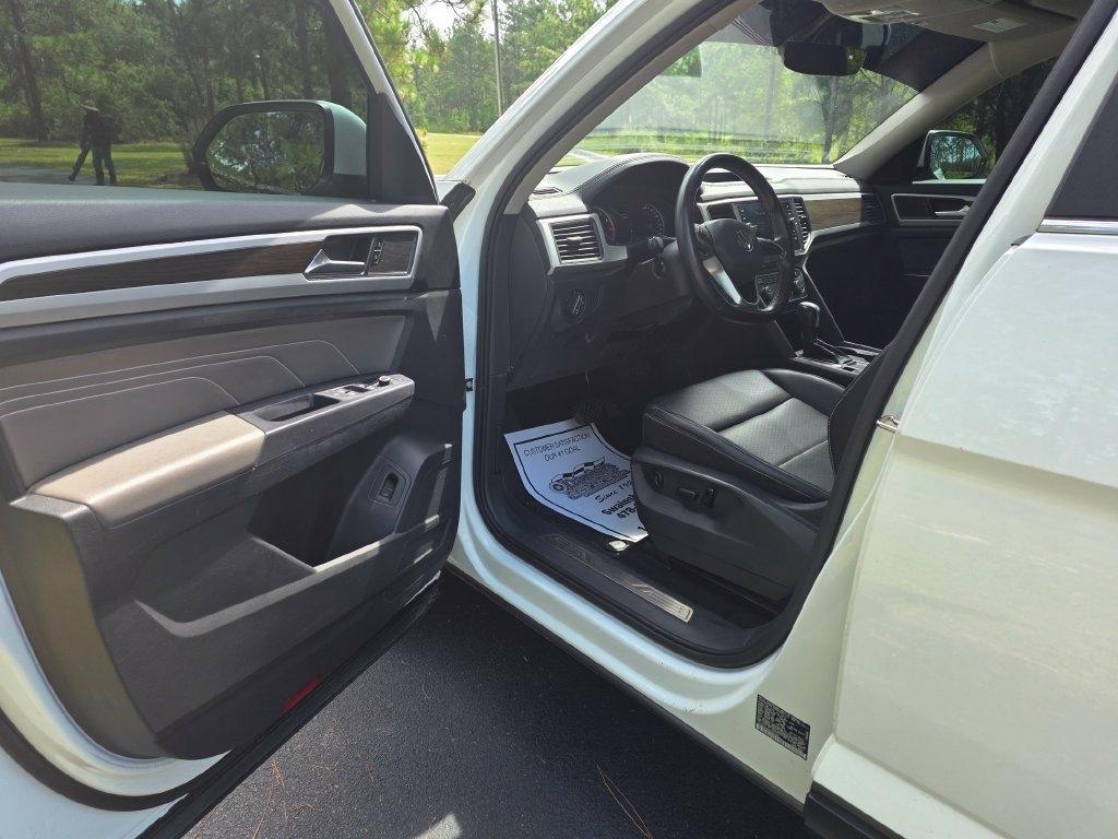 Volkswagen Atlas 2021.5 3.6L V6 SE w/Technology FWD 2021