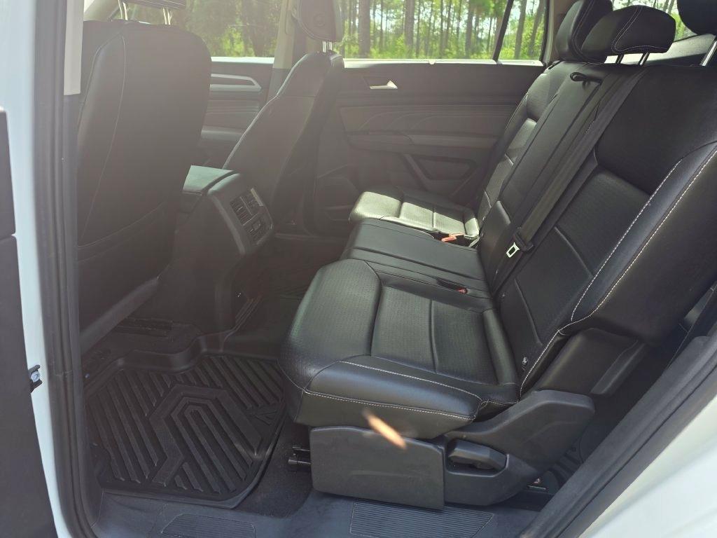 Volkswagen Atlas 2021.5 3.6L V6 SE w/Technology FWD 2021