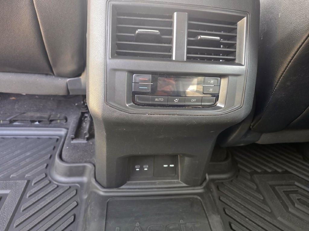 Volkswagen Atlas 2021.5 3.6L V6 SE w/Technology FWD 2021