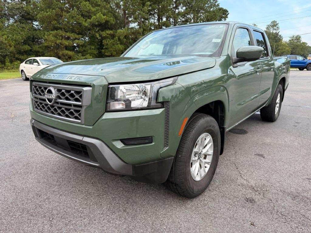 Nissan Frontier Crew Cab 4x2 SV 2024