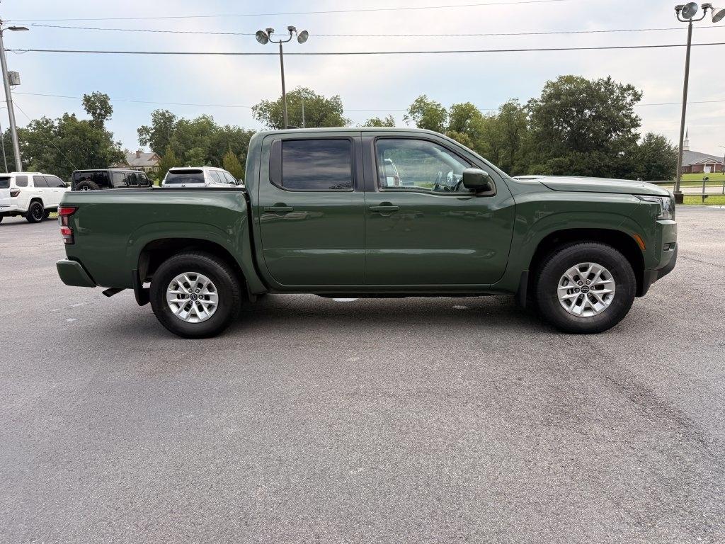 Nissan Frontier Crew Cab 4x2 SV 2024