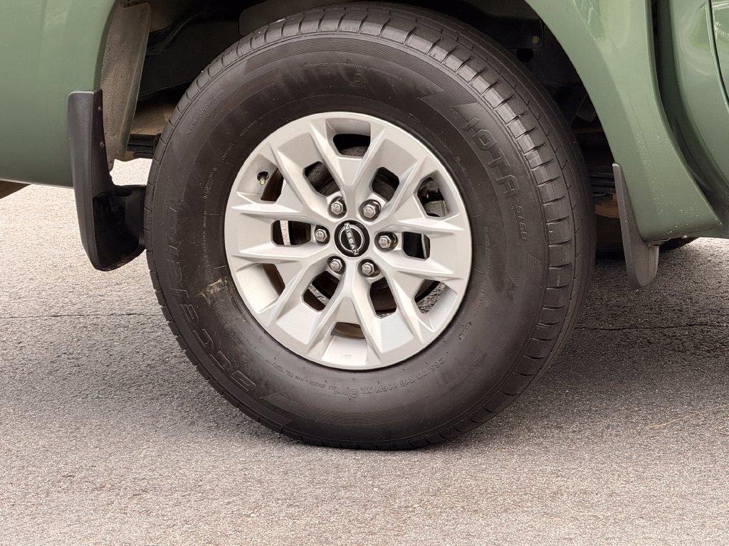 Nissan Frontier Crew Cab 4x2 SV 2024