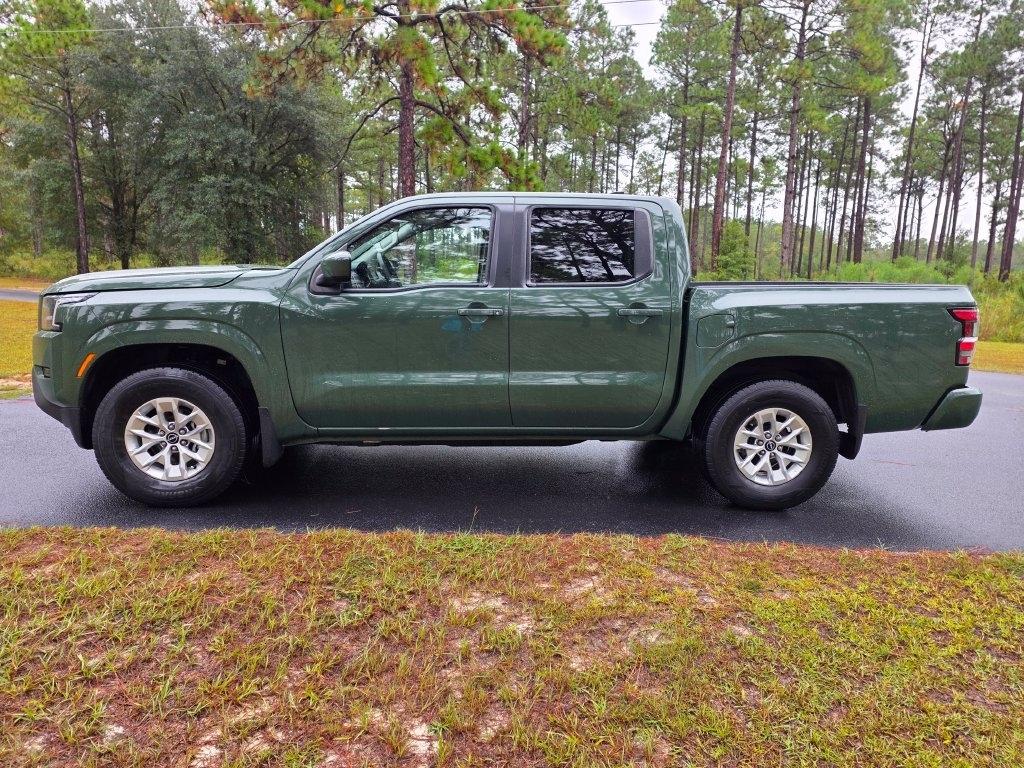 Nissan Frontier Crew Cab 4x2 SV 2024