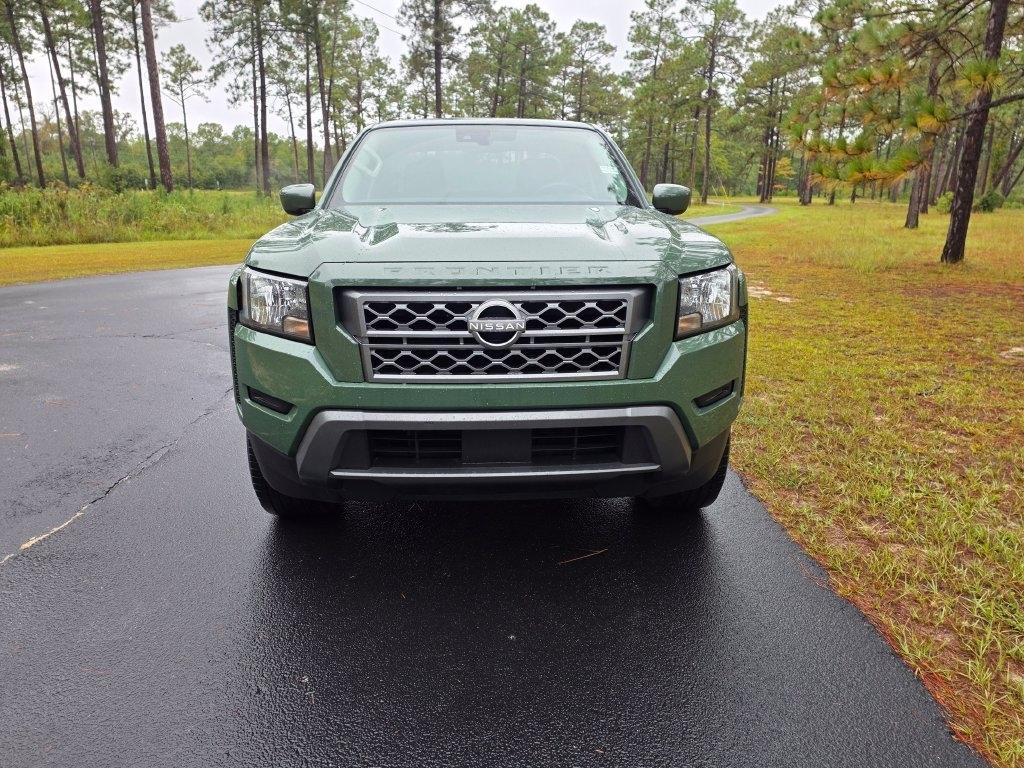 Nissan Frontier Crew Cab 4x2 SV 2024