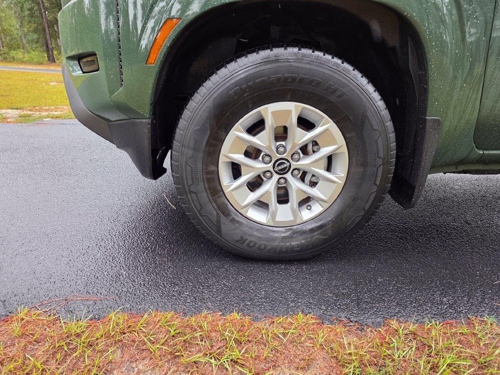 Nissan Frontier Crew Cab 4x2 SV 2024