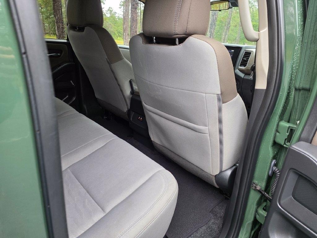 Nissan Frontier Crew Cab 4x2 SV 2024