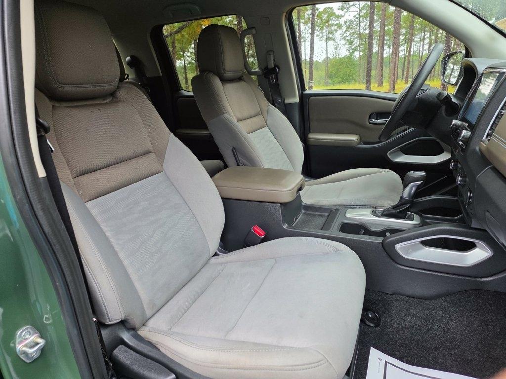 Nissan Frontier Crew Cab 4x2 SV 2024