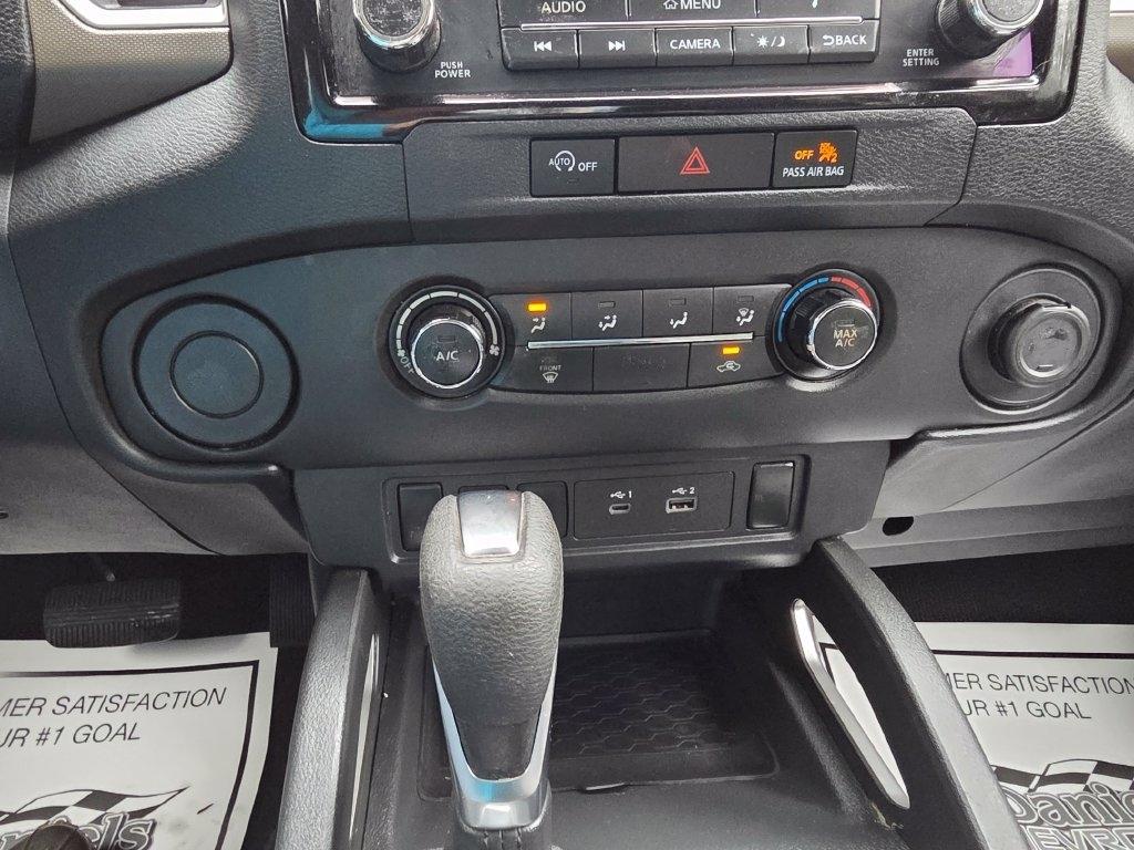 Nissan Frontier Crew Cab 4x2 SV 2024