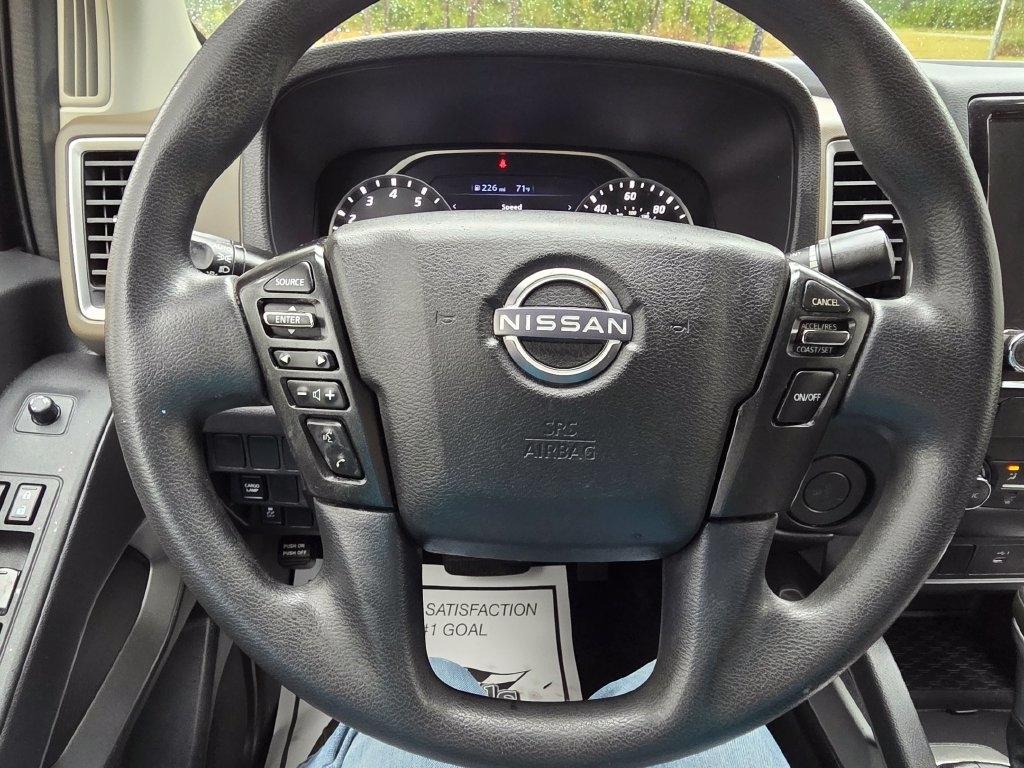 Nissan Frontier Crew Cab 4x2 SV 2024