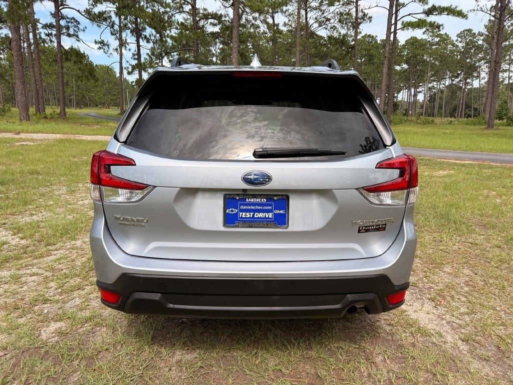 Subaru Forester Premium CVT 2022
