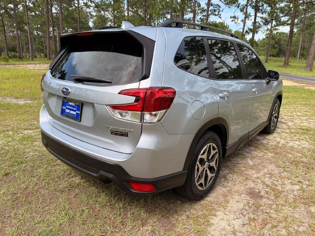 Subaru Forester Premium CVT 2022