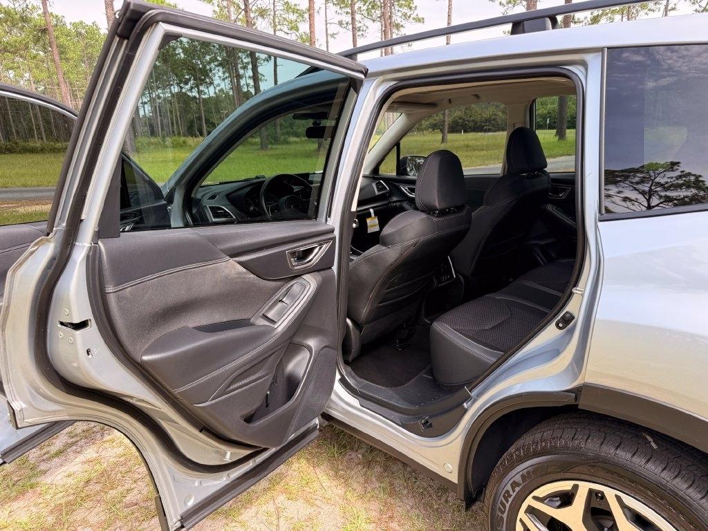 Subaru Forester Premium CVT 2022