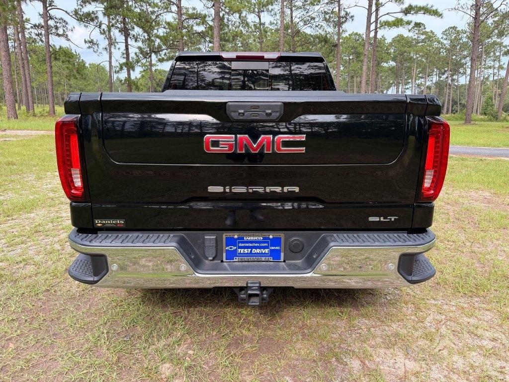 GMC Sierra 1500 4WD Crew Cab 147" SLT 2022