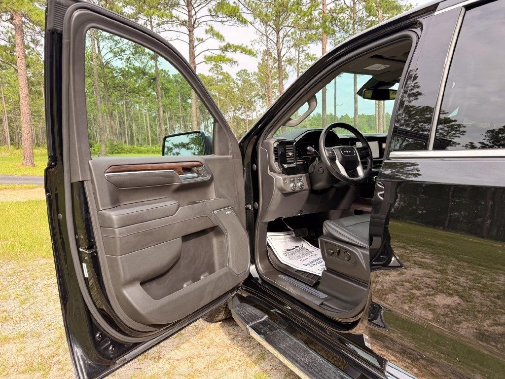 GMC Sierra 1500 4WD Crew Cab 147" SLT 2022