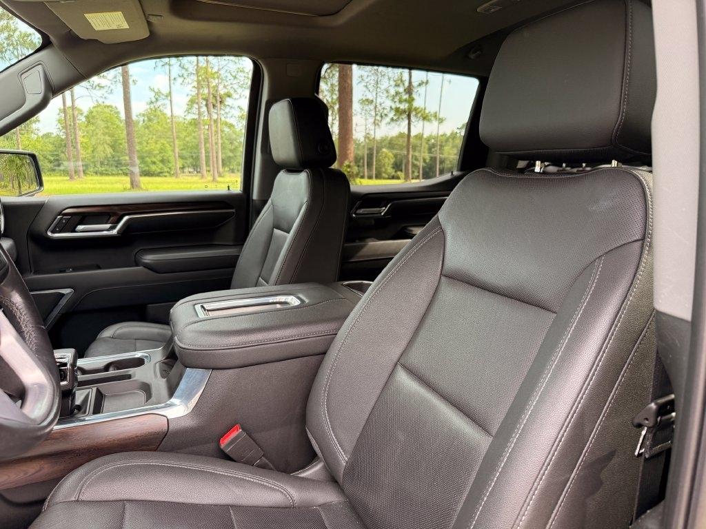 GMC Sierra 1500 4WD Crew Cab 147" SLT 2022