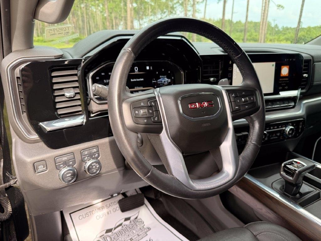 GMC Sierra 1500 4WD Crew Cab 147" SLT 2022