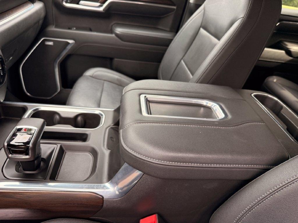 GMC Sierra 1500 4WD Crew Cab 147" SLT 2022