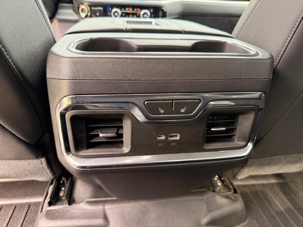 GMC Sierra 1500 4WD Crew Cab 147" SLT 2022