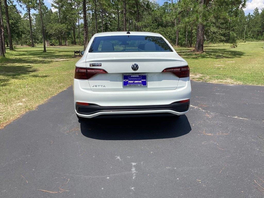 Volkswagen Jetta Sport Auto 2024