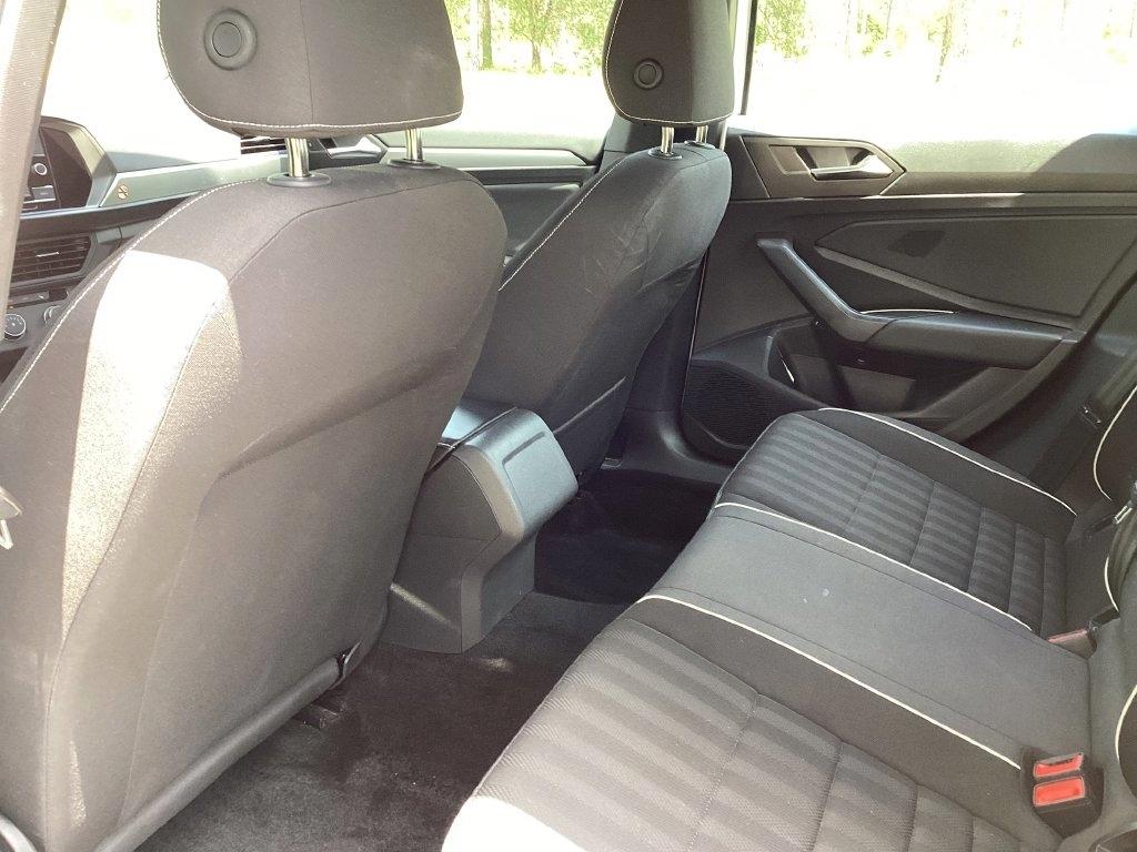 Volkswagen Jetta Sport Auto 2024