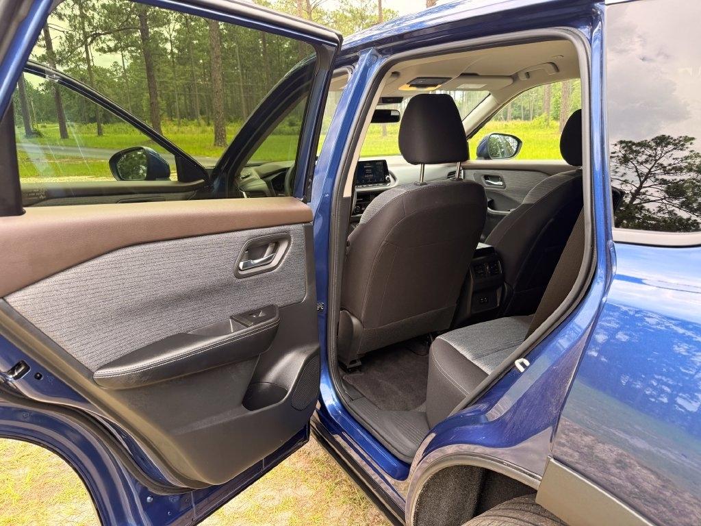 Nissan Rogue FWD SV 2023