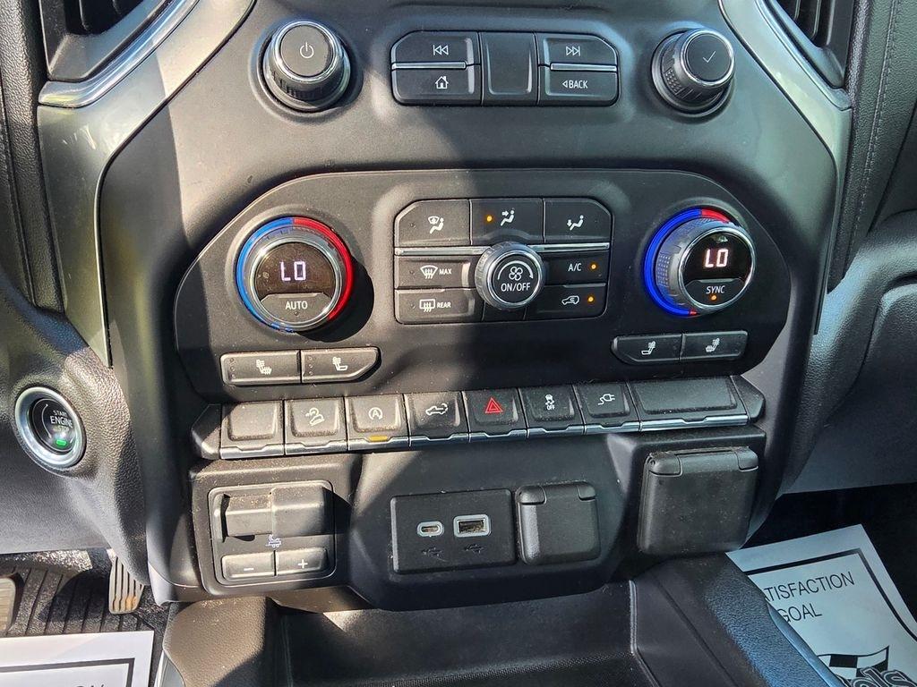 Chevrolet Silverado 1500 4WD Crew Cab 147" RST 2021