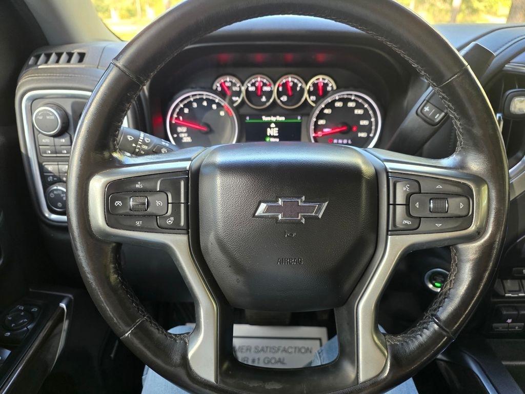 Chevrolet Silverado 1500 4WD Crew Cab 147" RST 2021