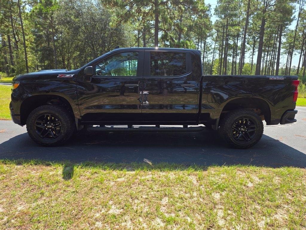 Chevrolet Silverado 1500 4WD Crew Cab 147" Custom Trail Boss 2025