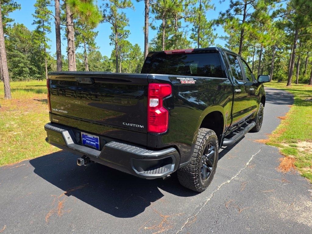 Chevrolet Silverado 1500 4WD Crew Cab 147" Custom Trail Boss 2025