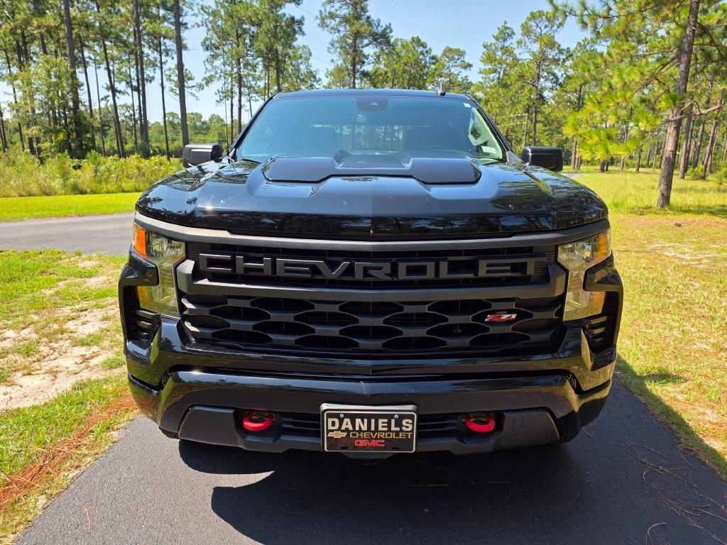 Chevrolet Silverado 1500 4WD Crew Cab 147" Custom Trail Boss 2025