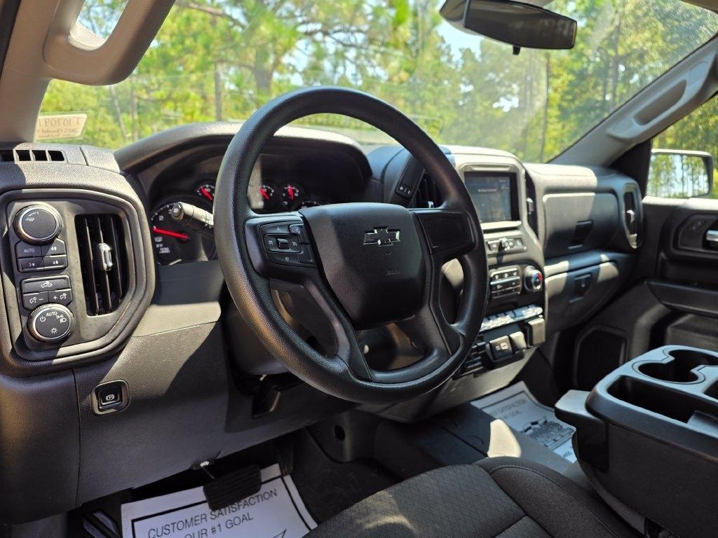 Chevrolet Silverado 1500 4WD Crew Cab 147" Custom Trail Boss 2025