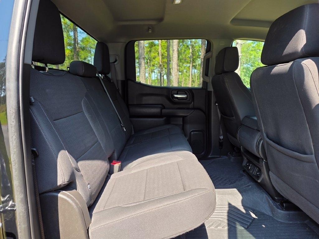 Chevrolet Silverado 1500 4WD Crew Cab 147" Custom Trail Boss 2025