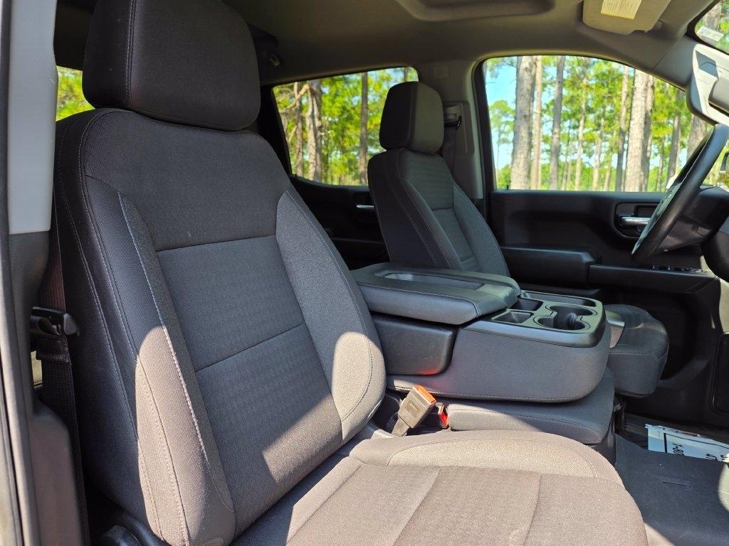 Chevrolet Silverado 1500 4WD Crew Cab 147" Custom Trail Boss 2025