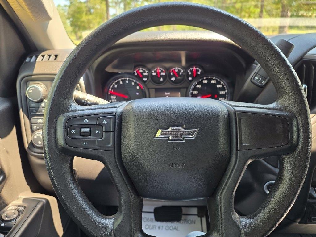 Chevrolet Silverado 1500 4WD Crew Cab 147" Custom Trail Boss 2025