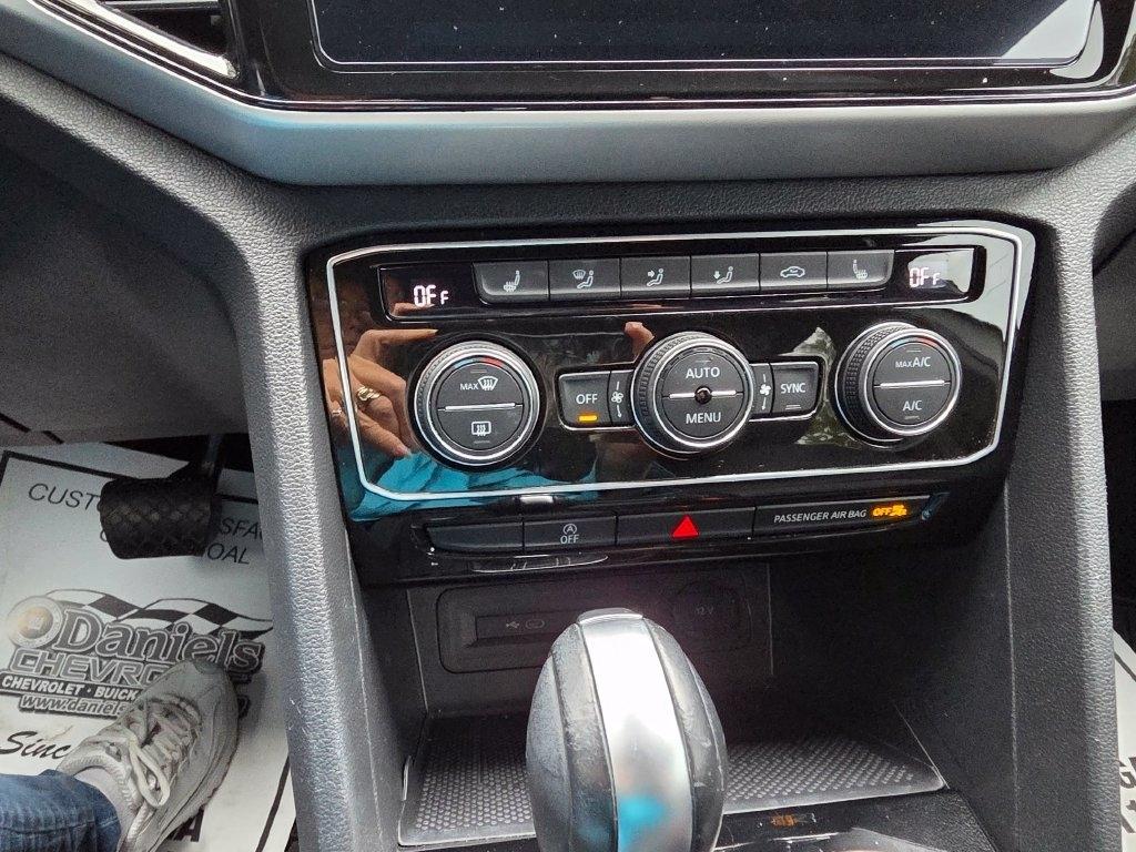 Volkswagen Atlas Cross Sport 2.0T SEL 4MOTION 2023