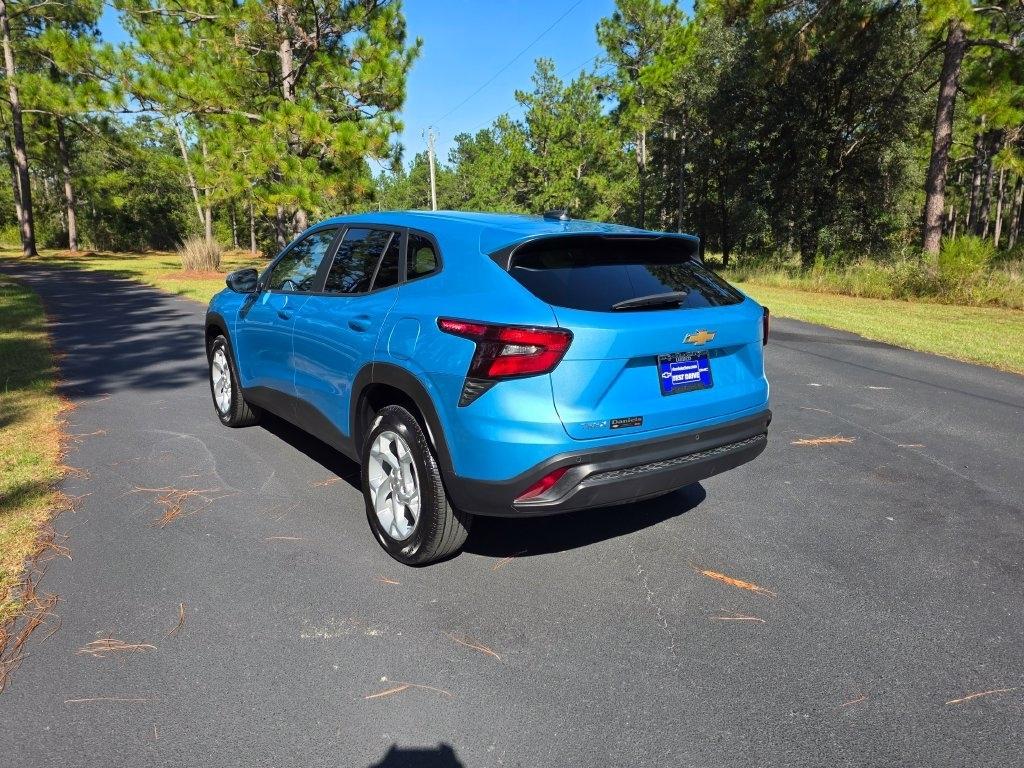 Chevrolet Trax FWD 4dr LS 2026