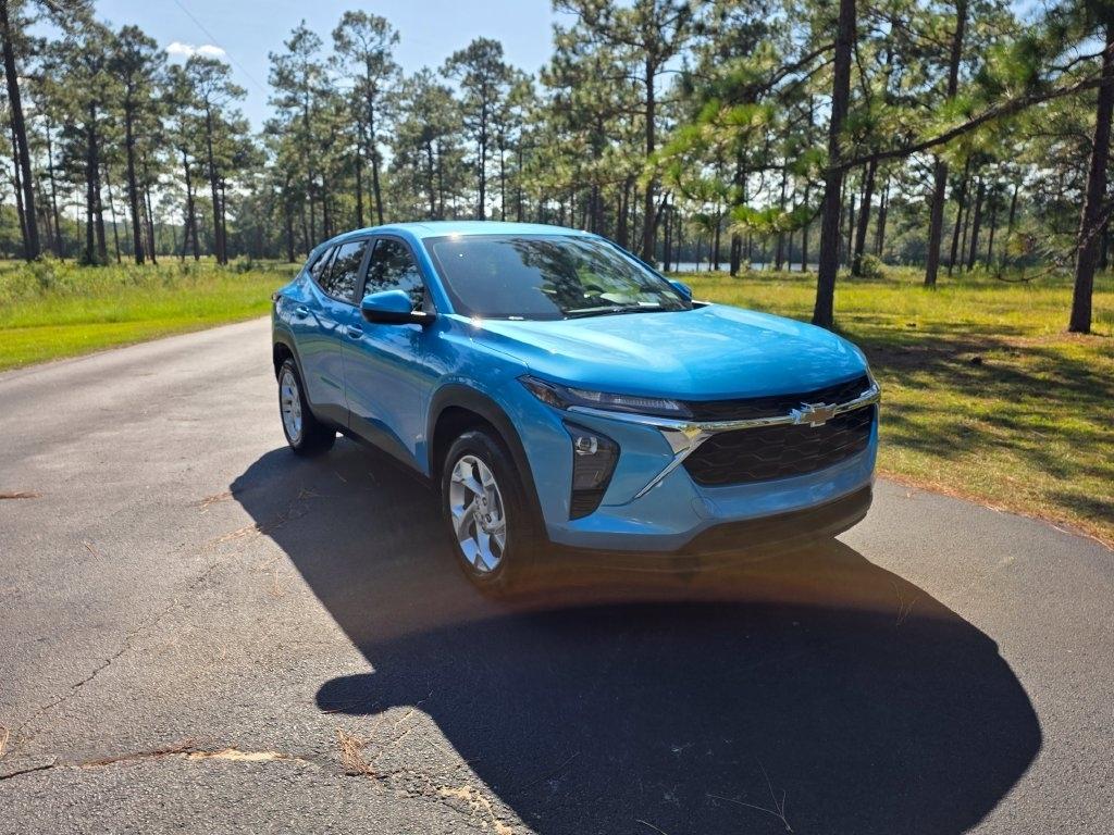 Chevrolet Trax FWD 4dr LS 2026