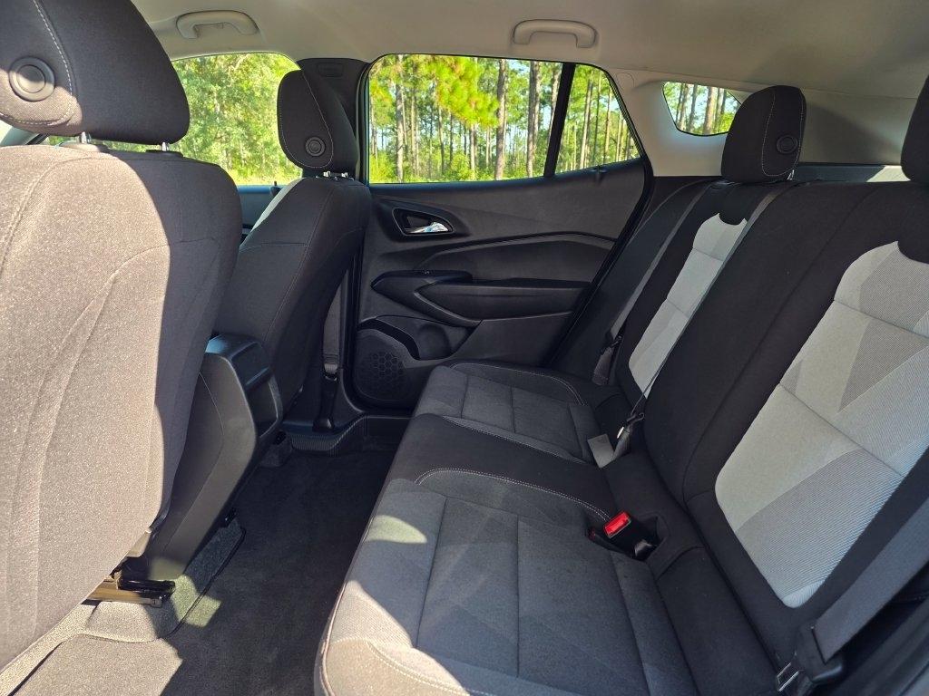Chevrolet Trax FWD 4dr LS 2026